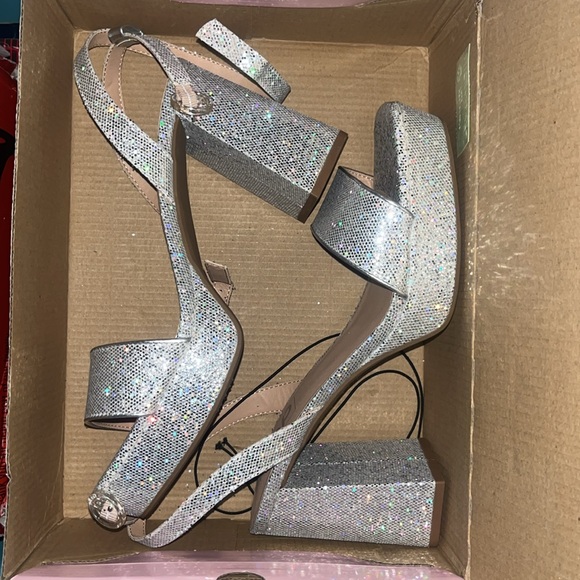 Silver iridescent Pop brand heels, size 9 - Picture 2 of 3